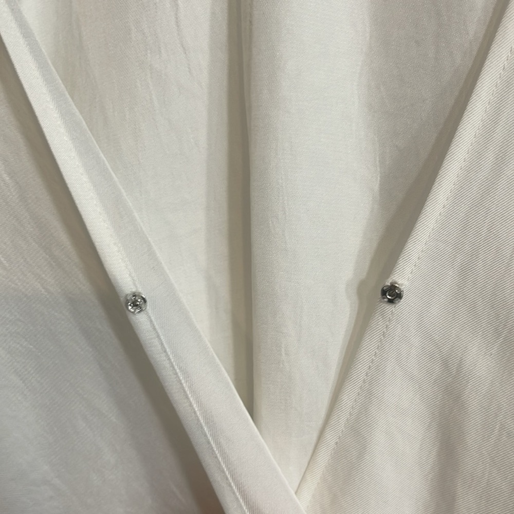 White Blouse - Picture 8 of 10